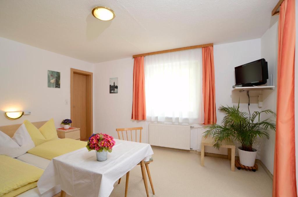 Haus Gamsblick Hotel Umhausen Cameră foto